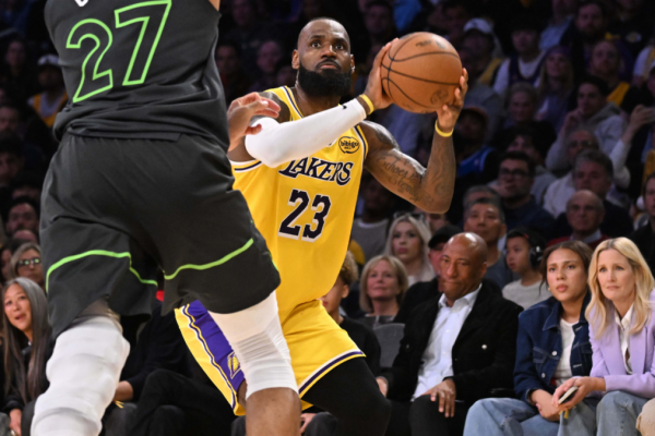 LeBron James Expected to Opt Into Lakers Contract for 2025-26 Season