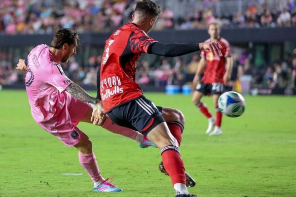 Messi’s Stunning Golazo Leads Inter Miami to Dominant Win Over New York Red Bulls