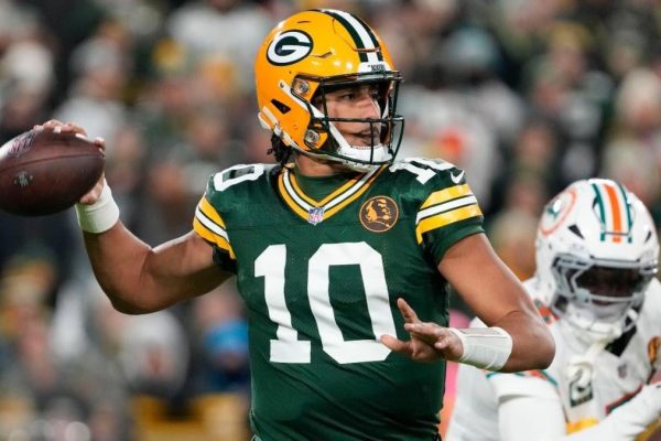 Top 10 Rookie QB-WR/TE Tandems: Packers, Bears, and Surprise NFC South Team Lead the Way