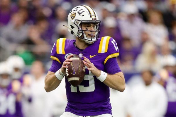 Garrett Nussmeier Poised to Follow Jayden Daniels’ Footsteps, Says Former LSU Star Brian Thomas Jr.