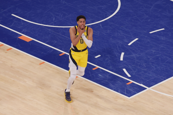 Haliburton Channels Reggie Miller with Iconic Choke Sign After Buzzer-Beater Ties Pacers-Knicks Game 1
