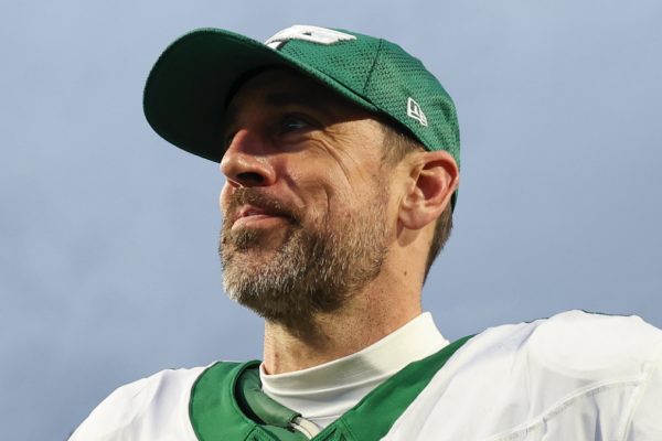 Aaron Rodgers Silences Bears Fan Over 2025 Free Agency Question