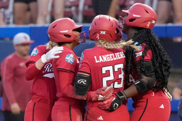 Texas Tech Upsets Oklahoma, Ending Four-Time Reigning Champions’ Streak in Women’s College World Series
